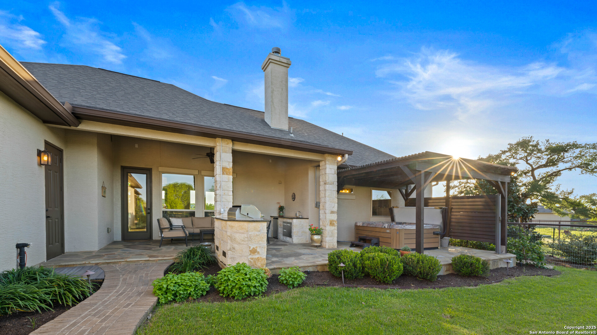 1017 Stradina New Braunfels TX 78132