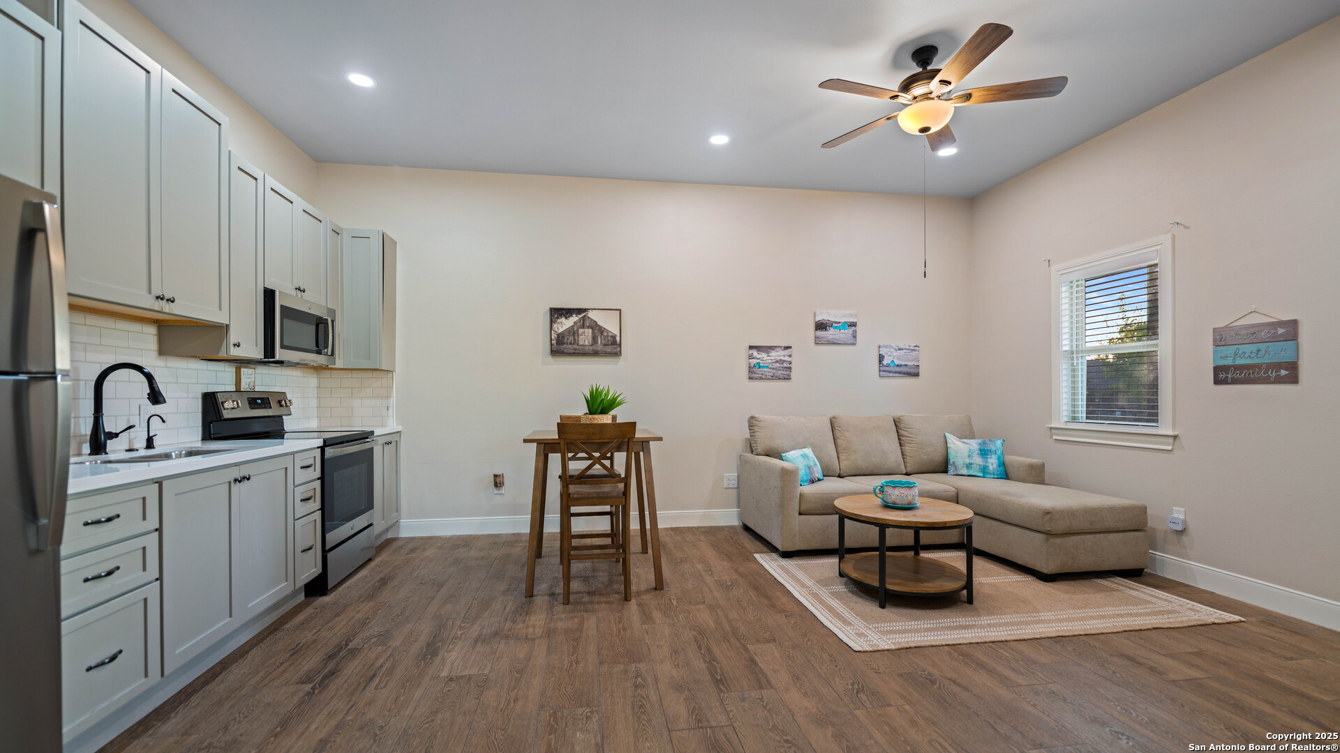 1017 Stradina New Braunfels TX 78132