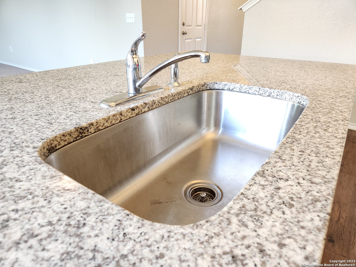6811 Freedom Hills San Antonio TX 78242