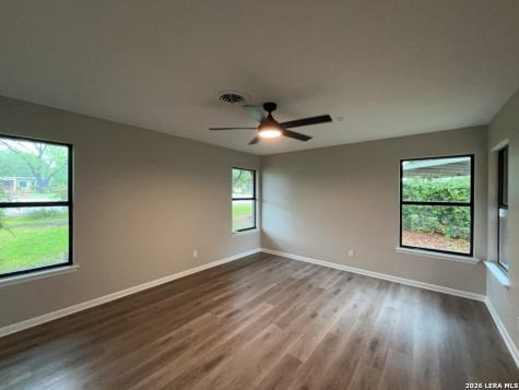 133 Shearer Hill San Antonio TX 78216