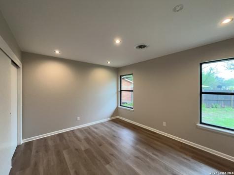 133 Shearer Hill San Antonio TX 78216