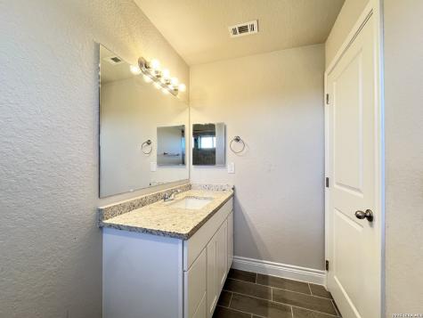 7822 Savannah Brooks Live Oak TX 78233
