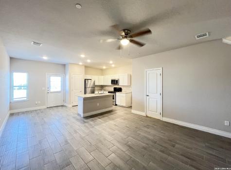 7822 Savannah Brooks Live Oak TX 78233