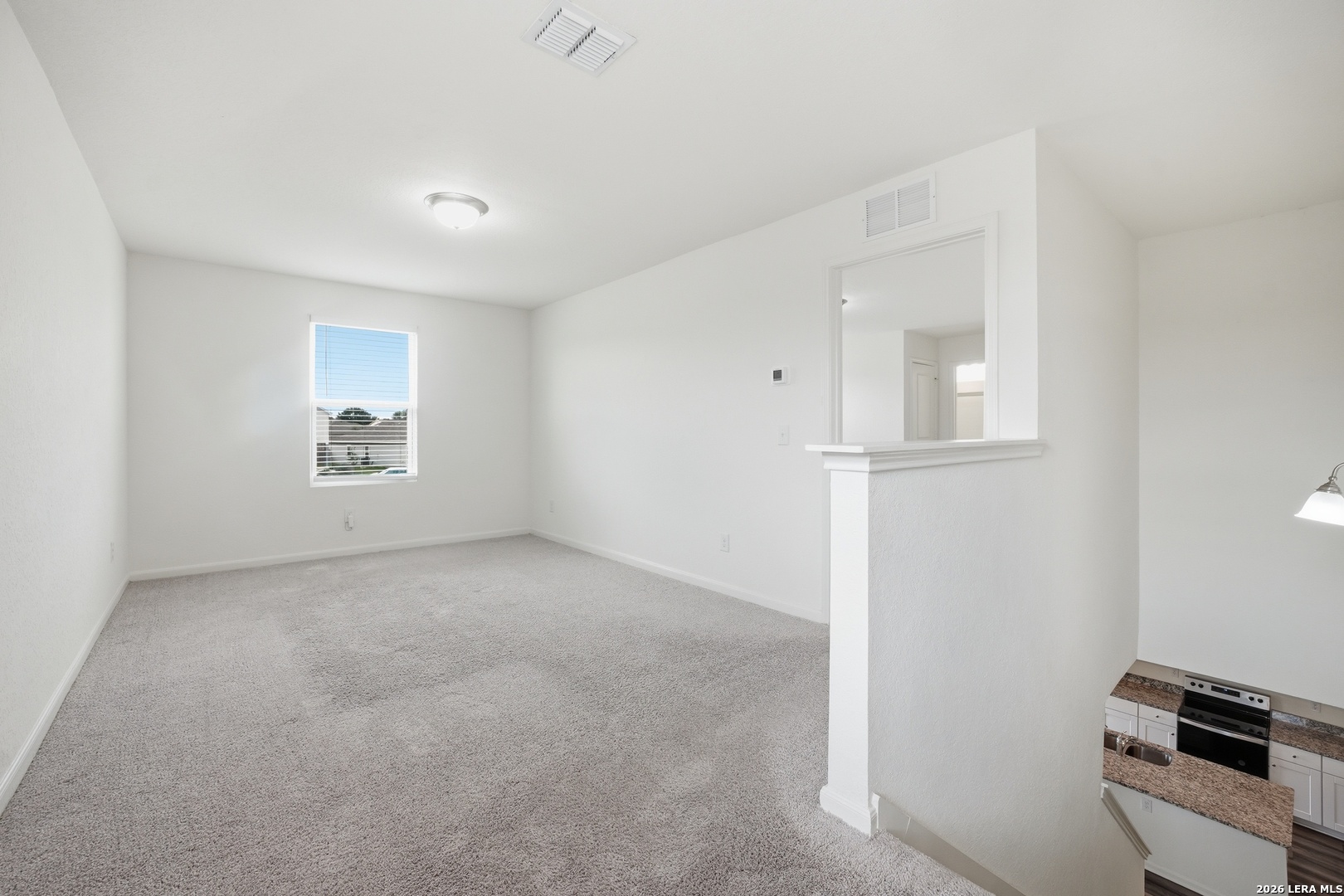 8355 Falcon Meadow Converse TX 78109