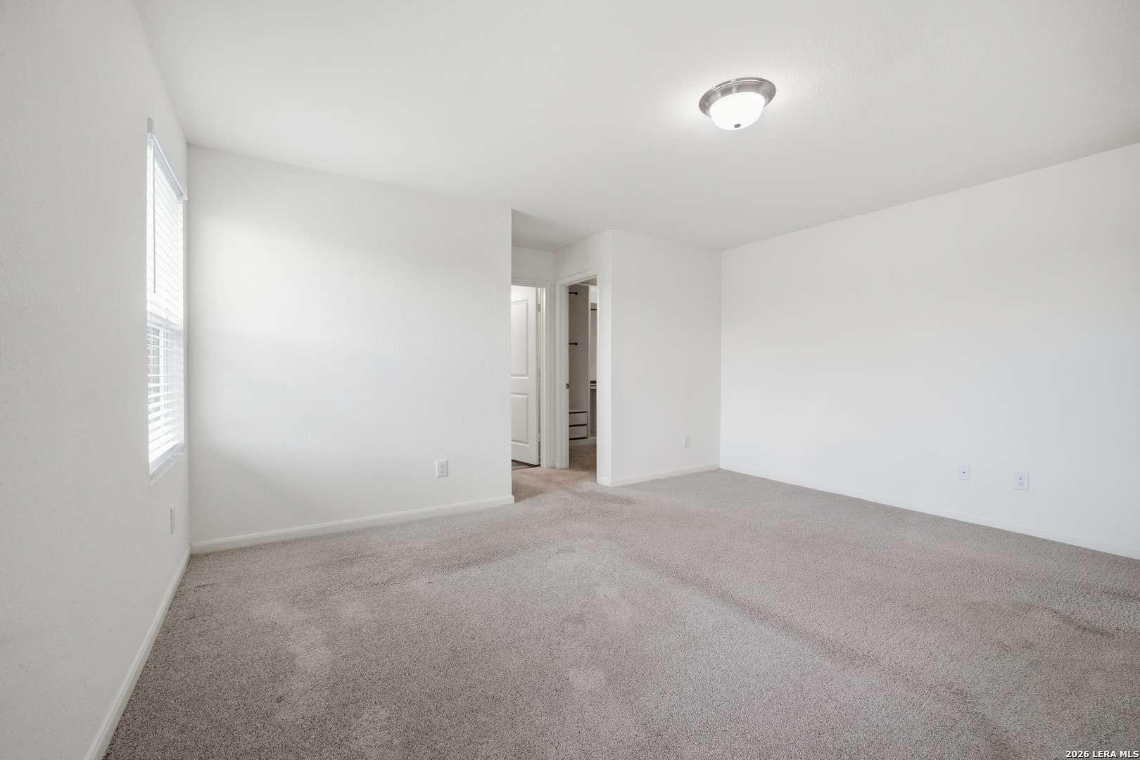 8355 Falcon Meadow Converse TX 78109