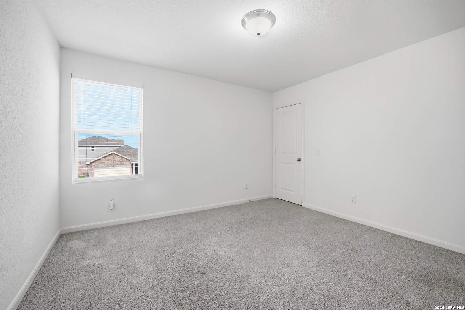 8355 Falcon Meadow Converse TX 78109