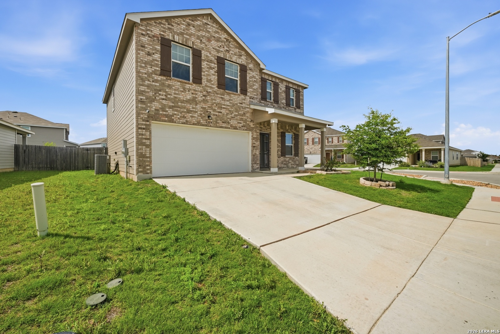 8355 Falcon Meadow Converse TX 78109