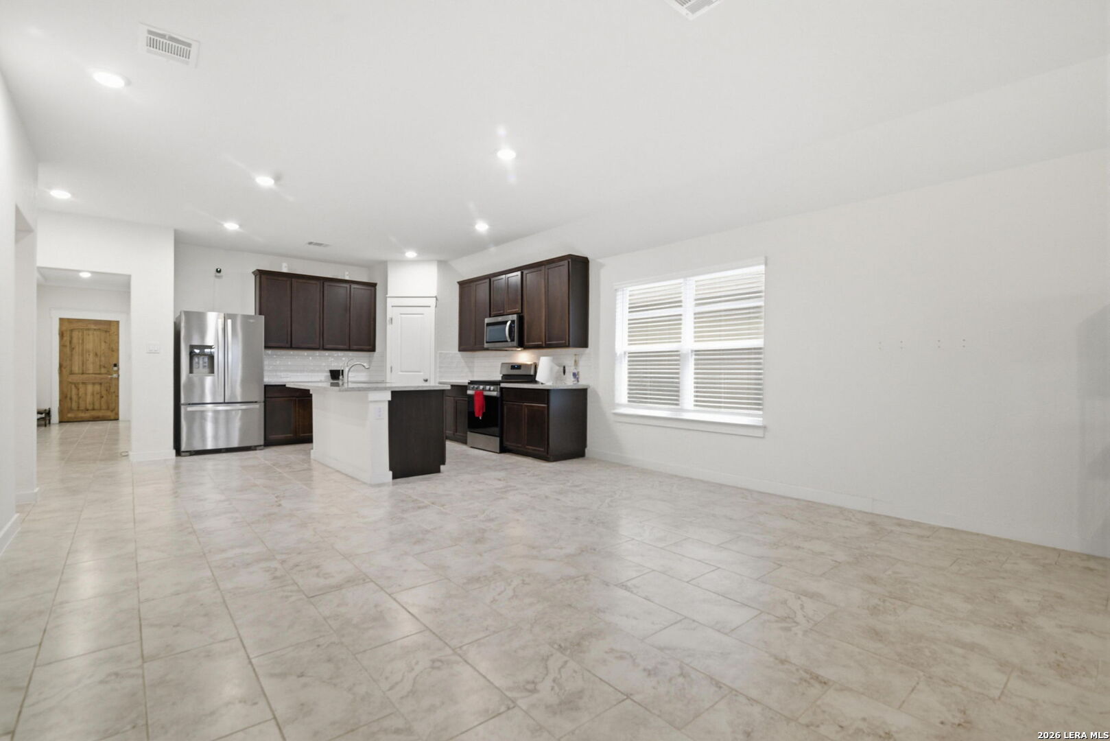 4331 W Vasquez Circle Converse TX 78109