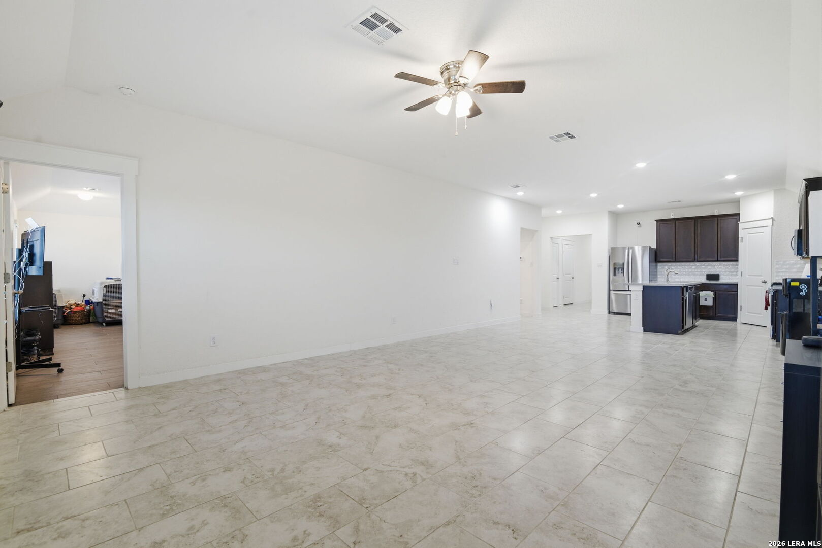 4331 W Vasquez Circle Converse TX 78109