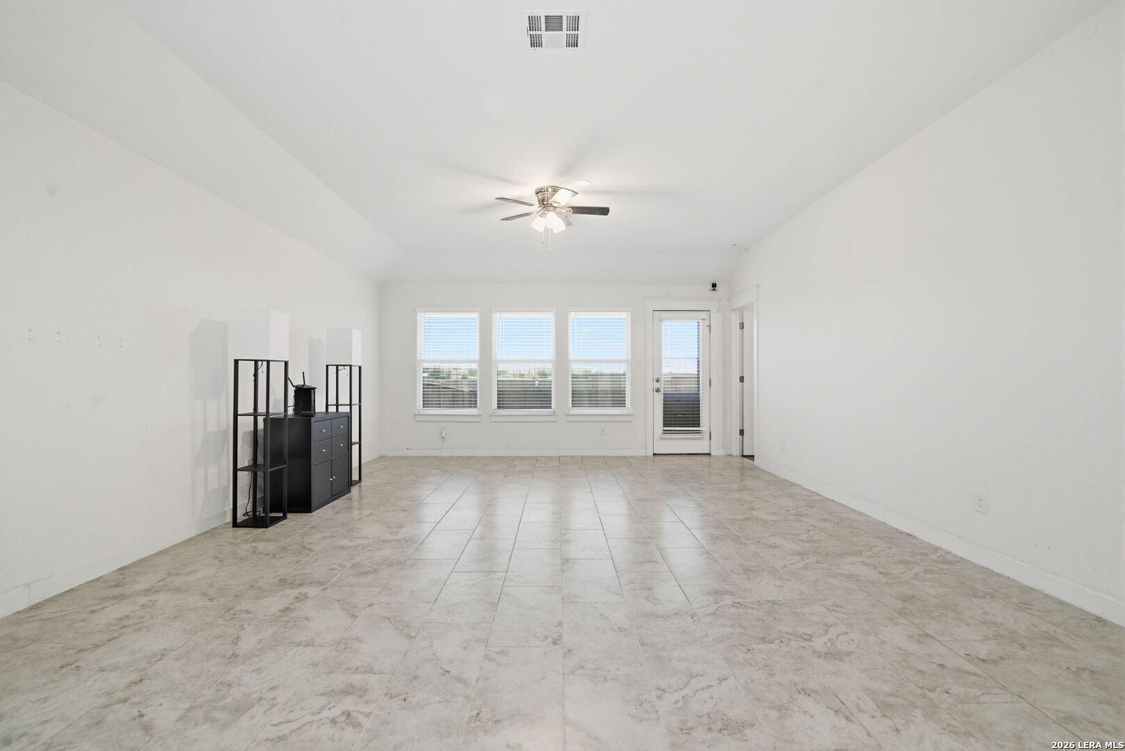 4331 W Vasquez Circle Converse TX 78109