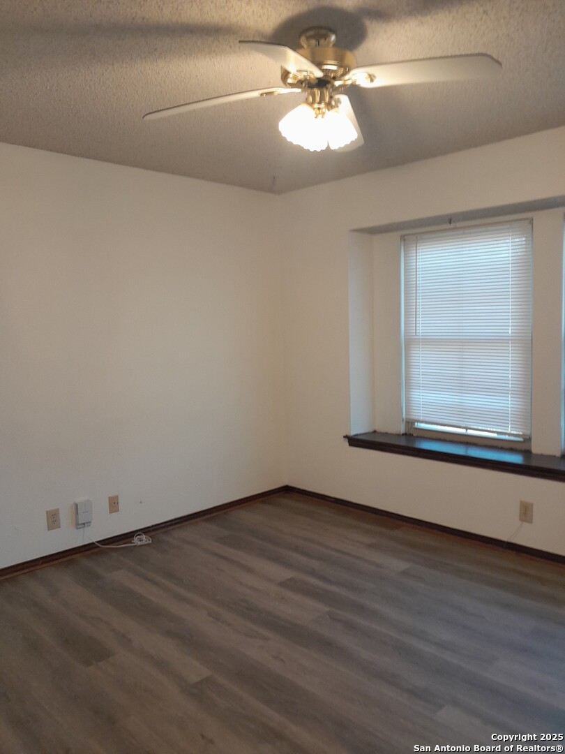 4202 W Shadow Oak Woods San Antonio TX 78249