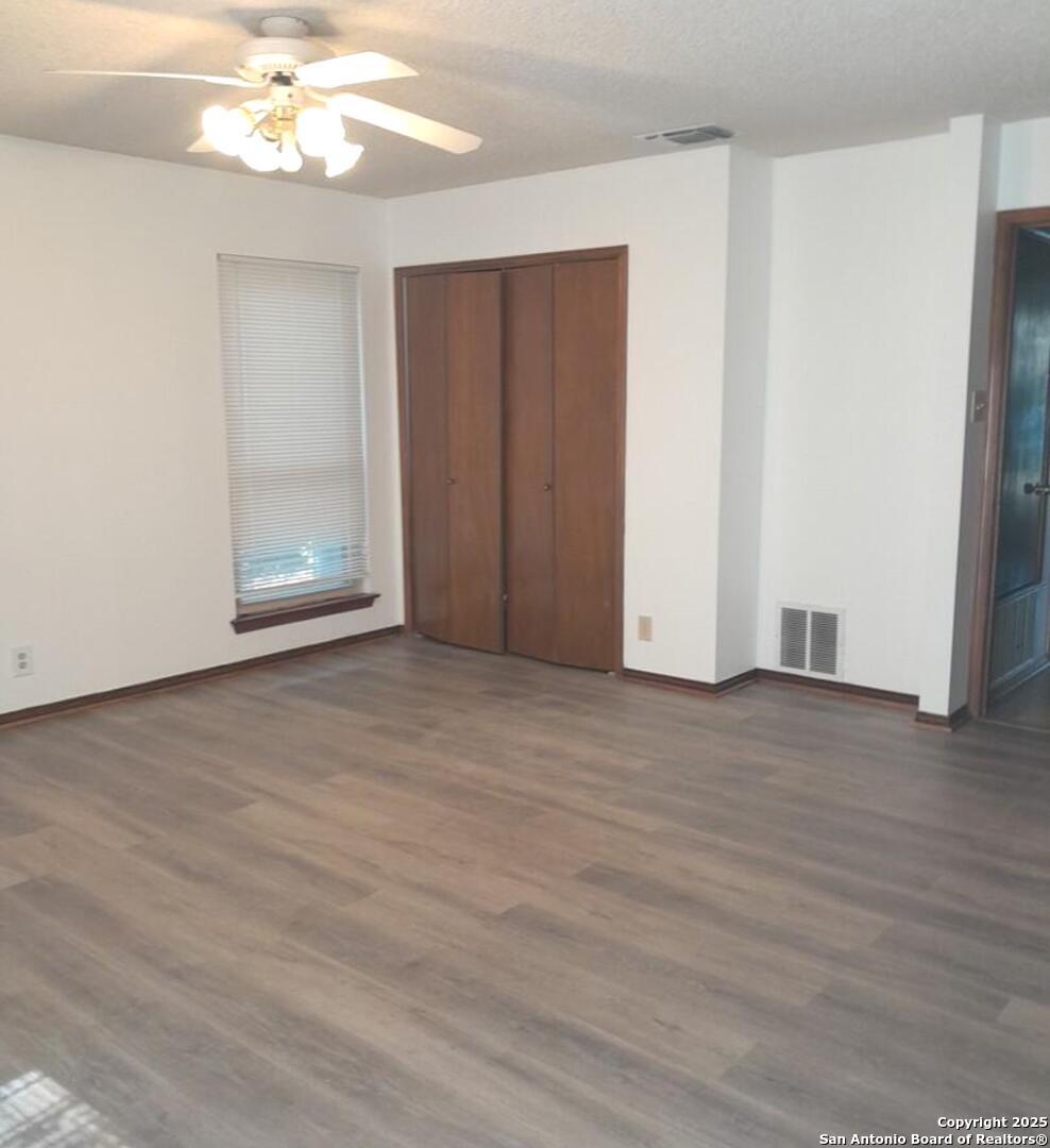 4202 W Shadow Oak Woods San Antonio TX 78249