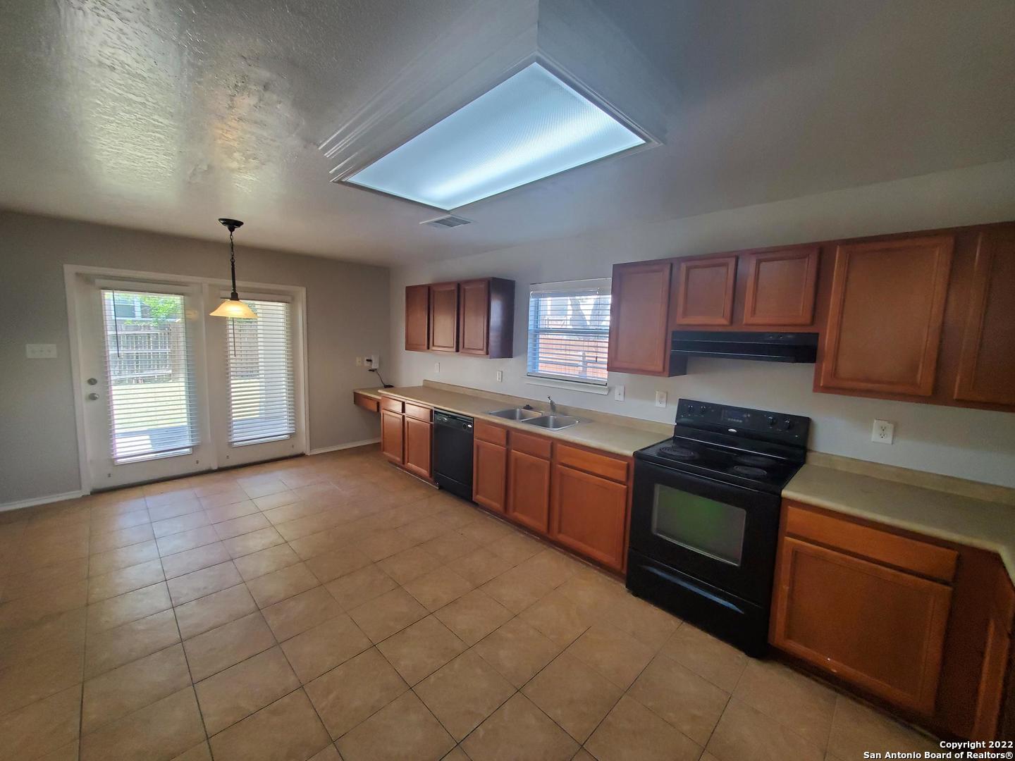 1411 Ambush Creek San Antonio TX 78245