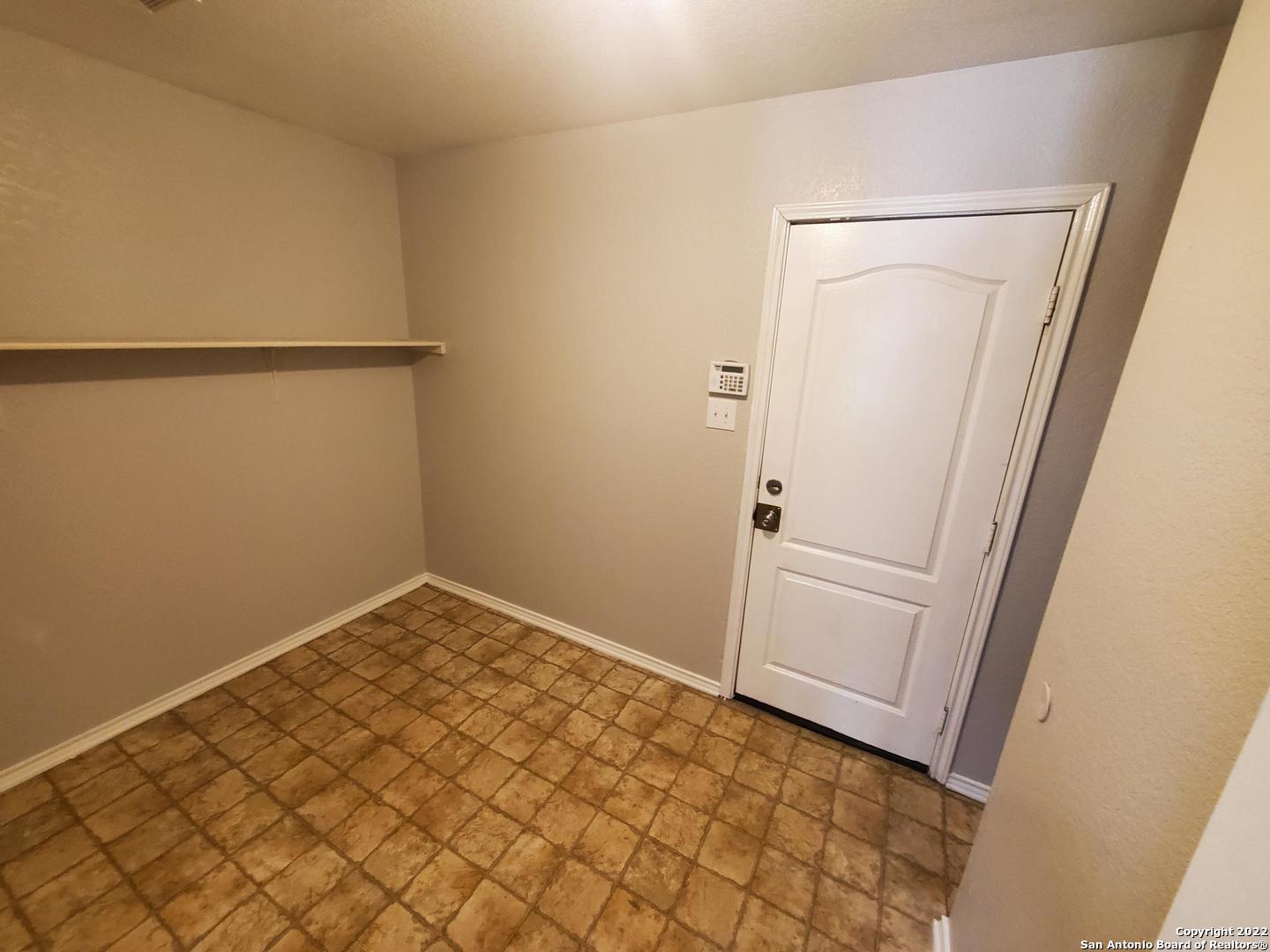 1411 Ambush Creek San Antonio TX 78245