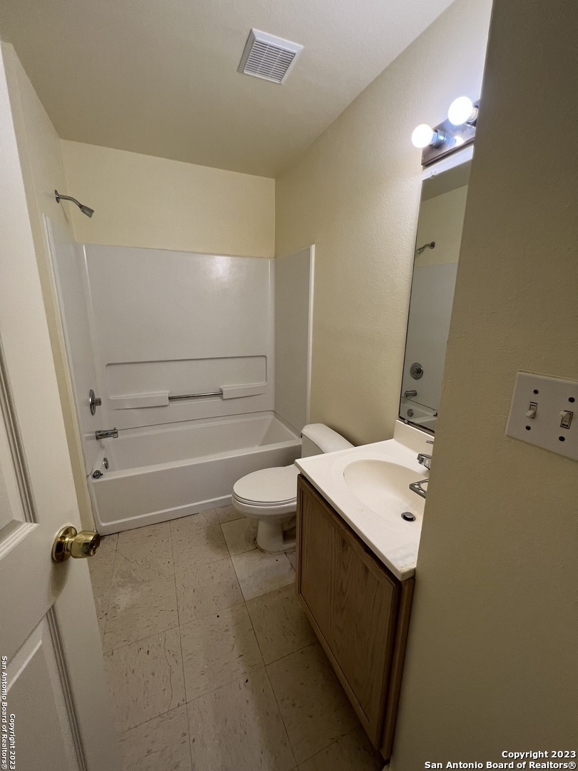 934 Arbor Place San Antonio TX 78207