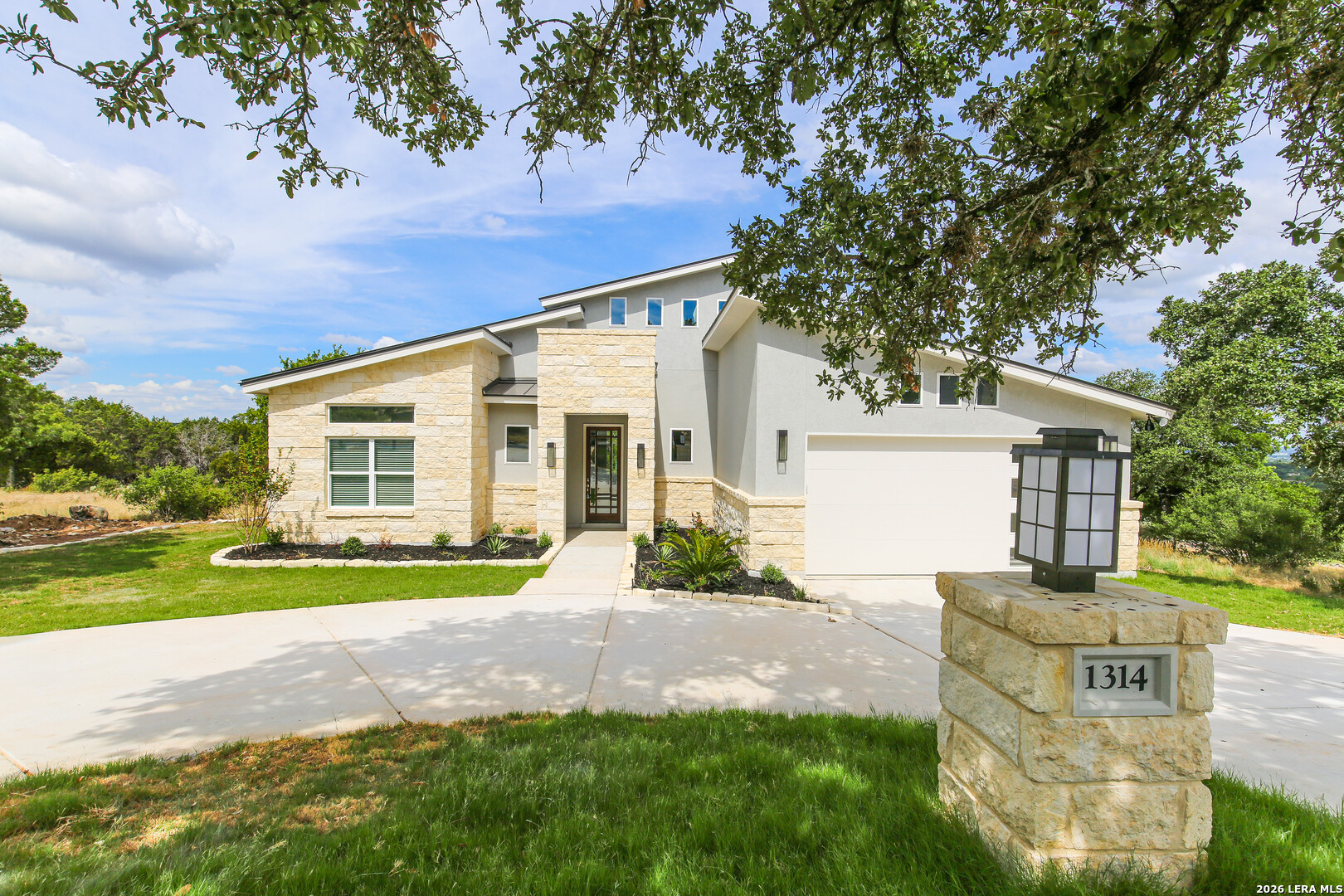 1314 Clayton Nolen Horseshoe Bay TX 78657