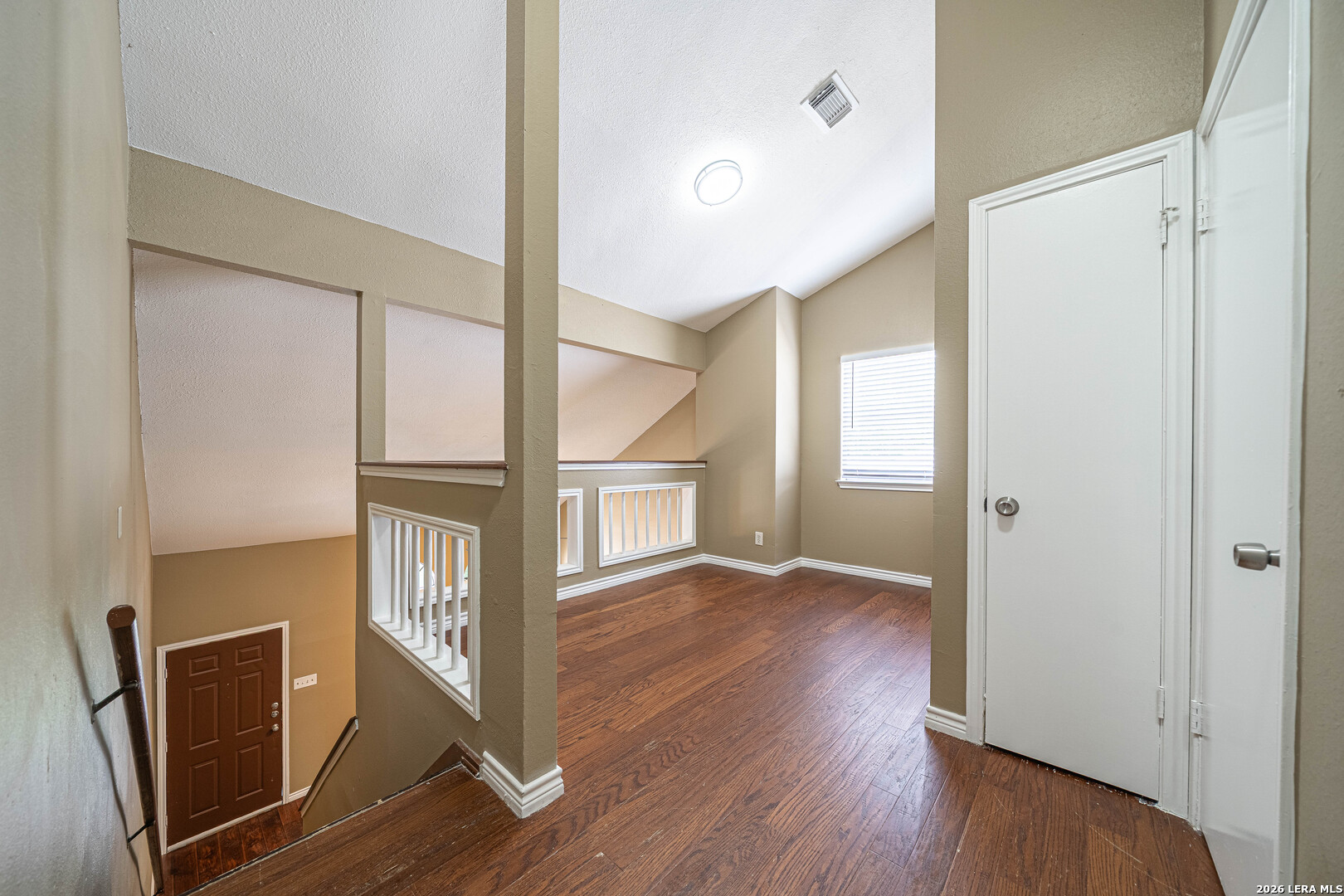 821 Meadow Stone Converse TX 78109