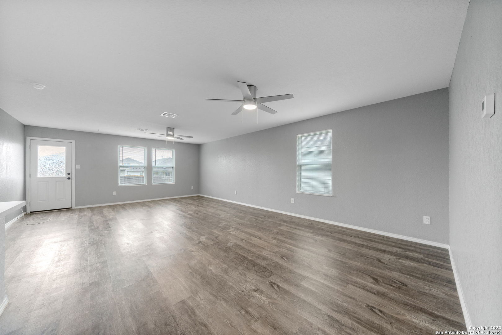 5914 Sunshine Summit Converse TX 78109
