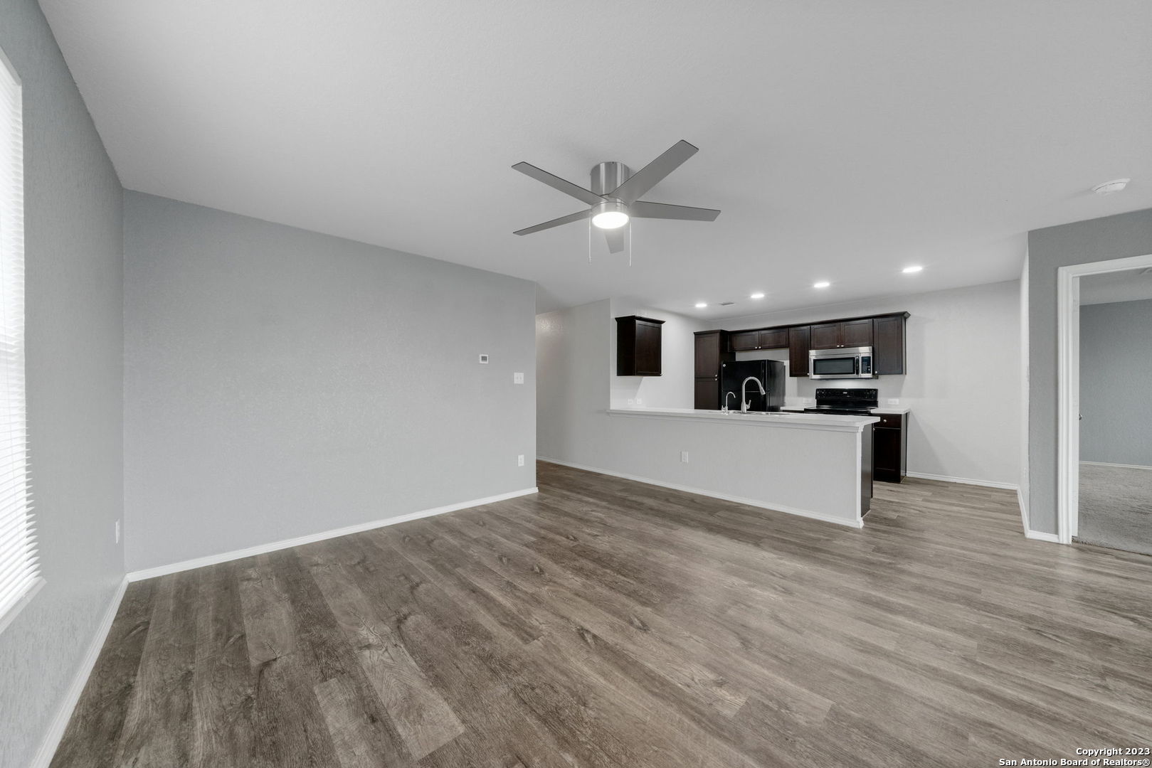 5914 Sunshine Summit Converse TX 78109