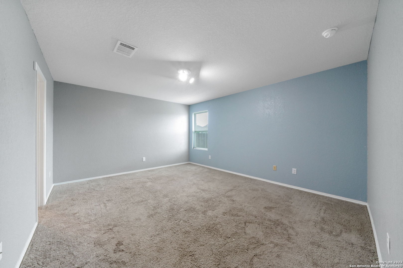 5914 Sunshine Summit Converse TX 78109