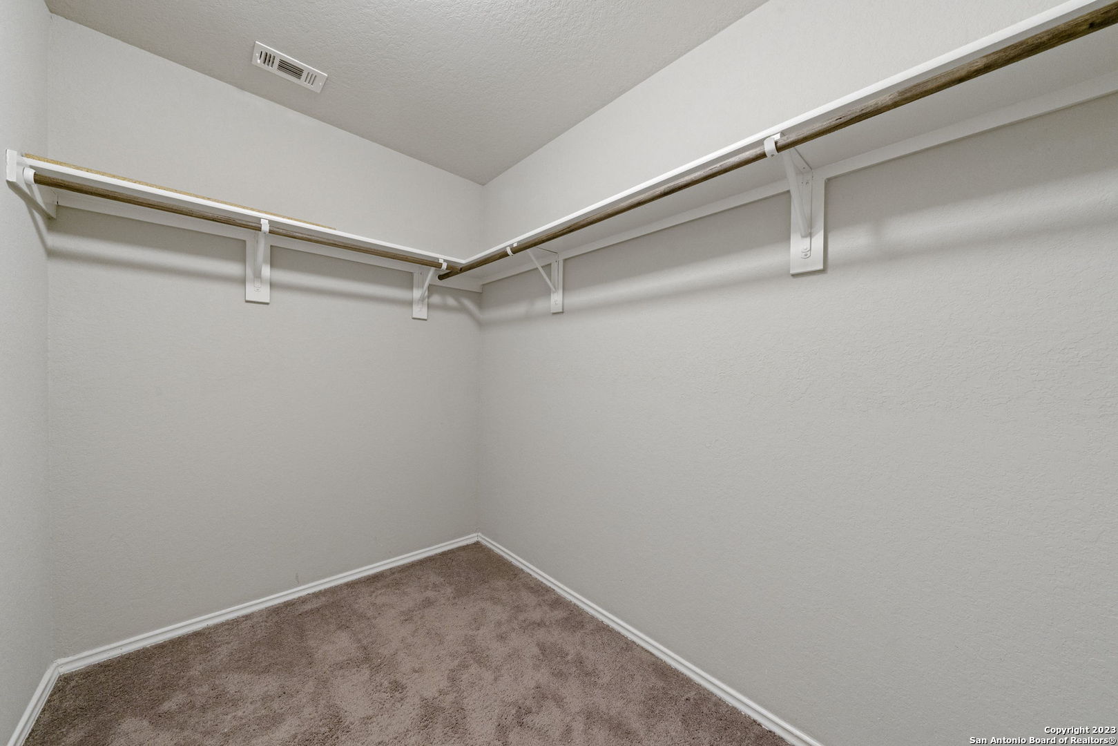 5914 Sunshine Summit Converse TX 78109