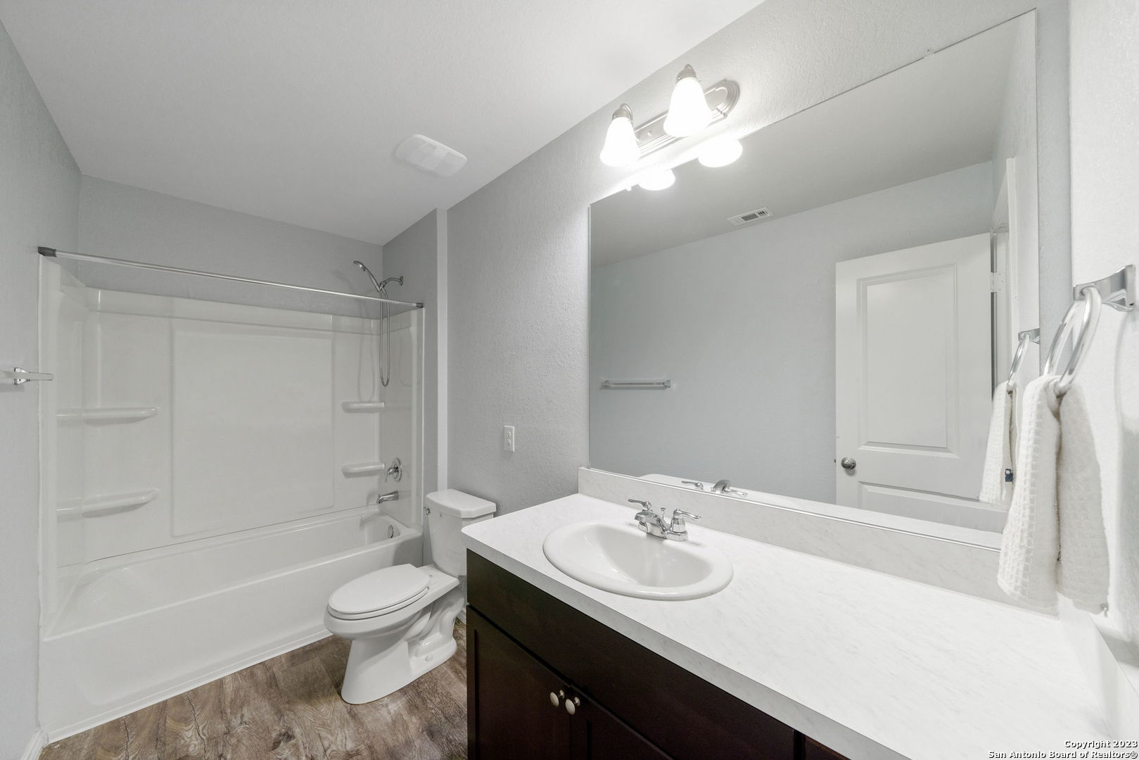 5914 Sunshine Summit Converse TX 78109