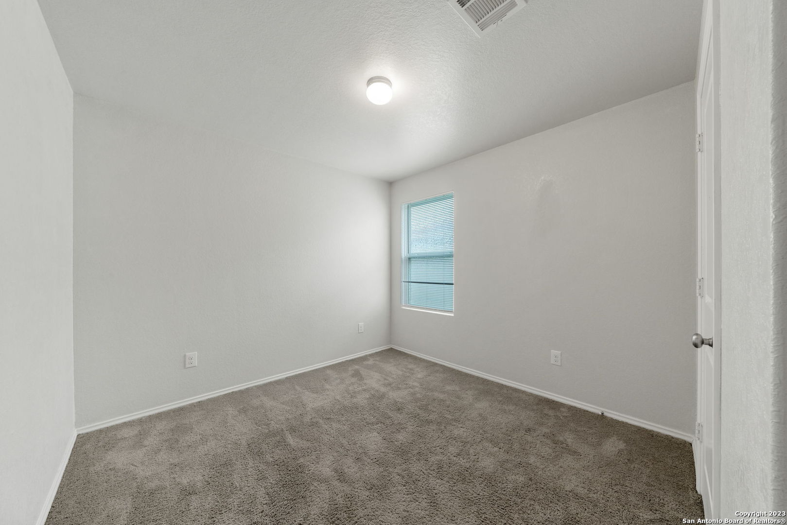 5914 Sunshine Summit Converse TX 78109
