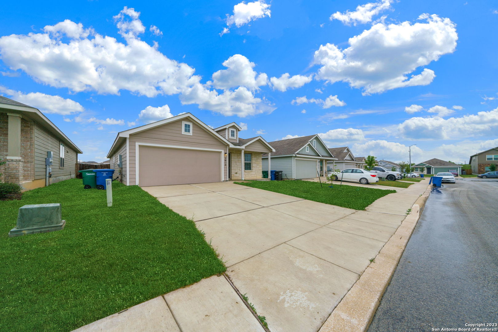5914 Sunshine Summit Converse TX 78109