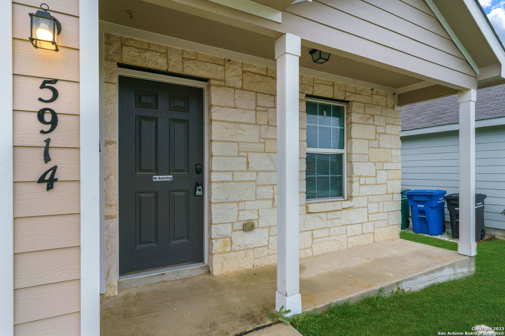 5914 Sunshine Summit Converse TX 78109