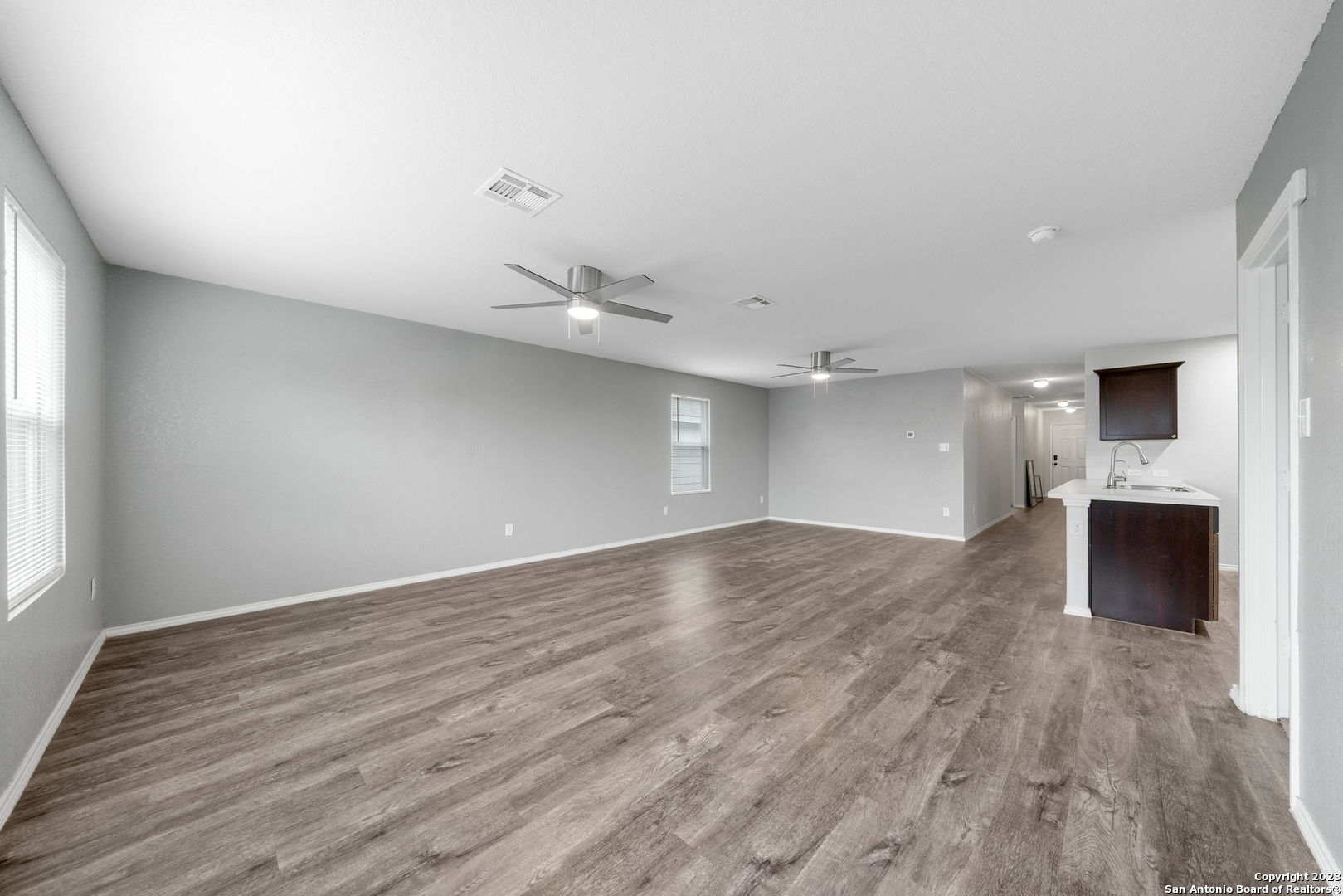 5914 Sunshine Summit Converse TX 78109