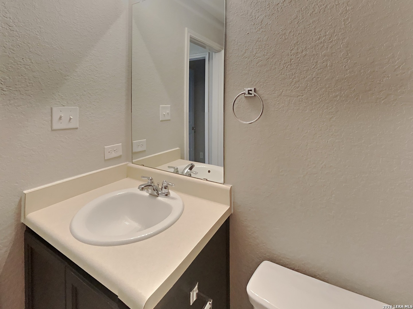 5706 Espada Cliff San Antonio TX 78222