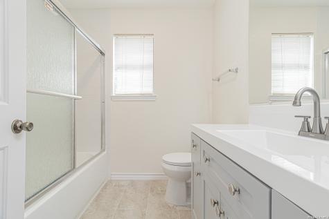 11427 Creek Eagle San Antonio TX 78245