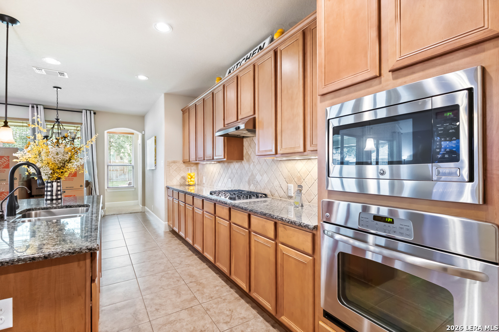 8927 Cimarron Route San Antonio TX 78255