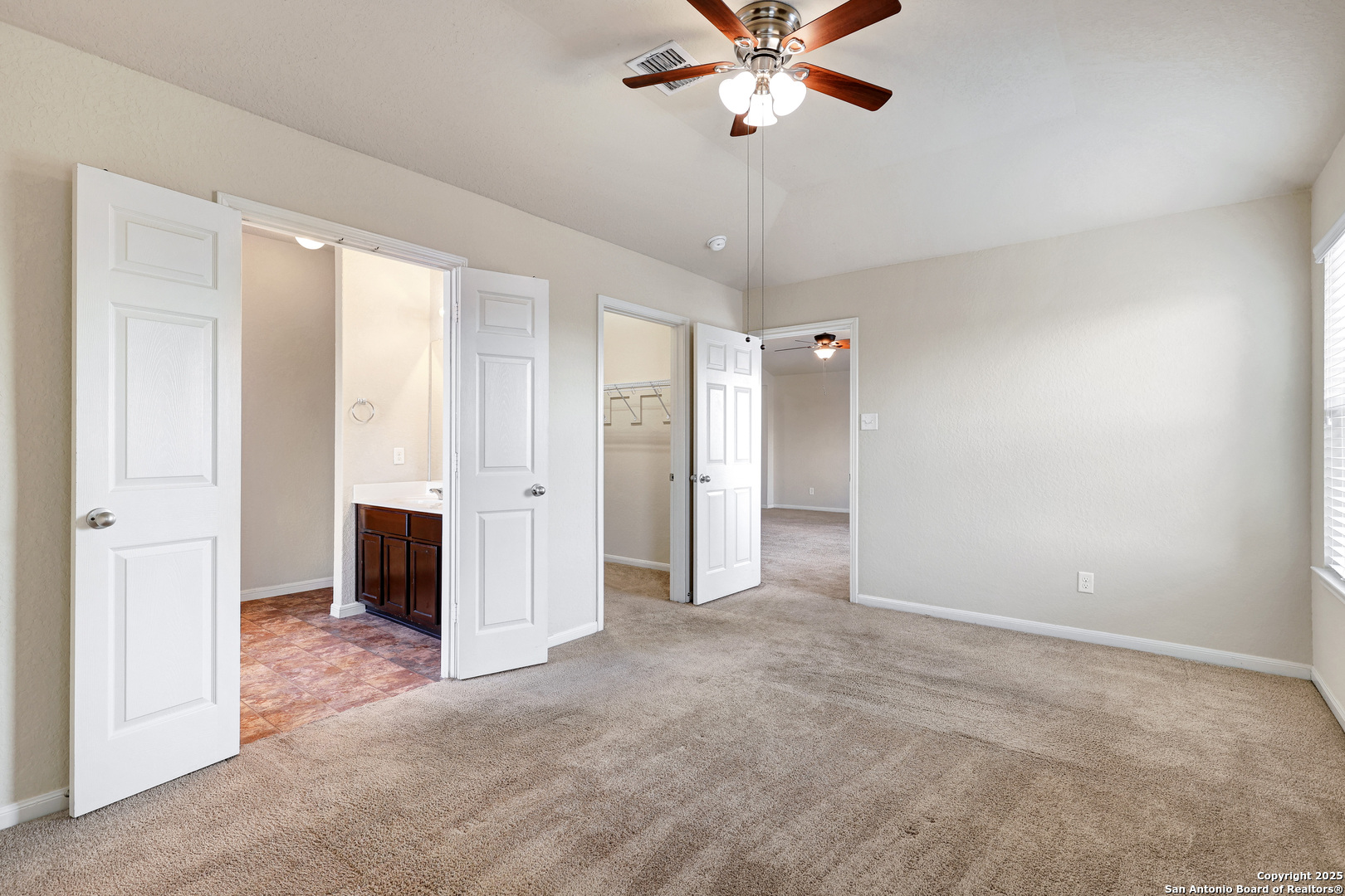 4931 Badland Beacon Converse TX 78109