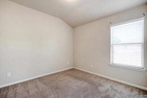 4931 Badland Beacon Converse TX 78109
