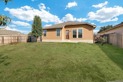 4931 Badland Beacon Converse TX 78109