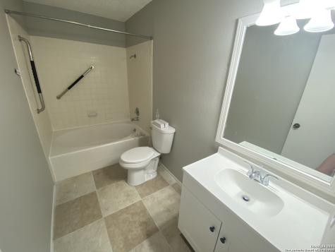 8404 Forest Ridge Drive San Antonio TX 78239