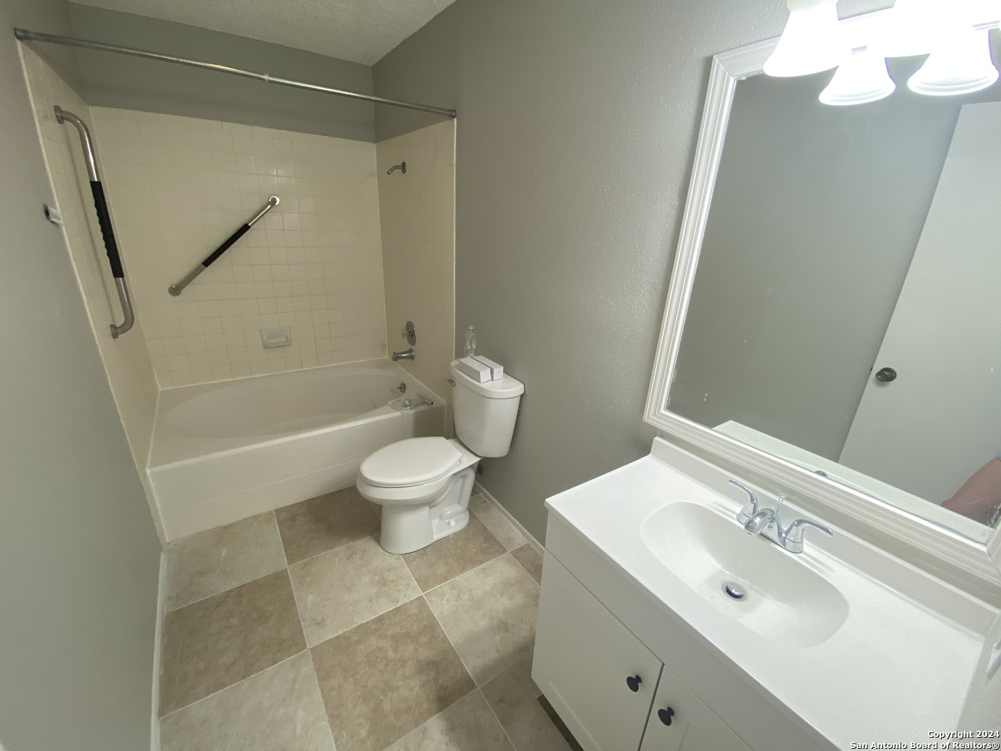 8404 Forest Ridge Drive San Antonio TX 78239