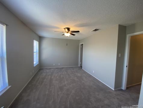 8404 Forest Ridge Drive San Antonio TX 78239