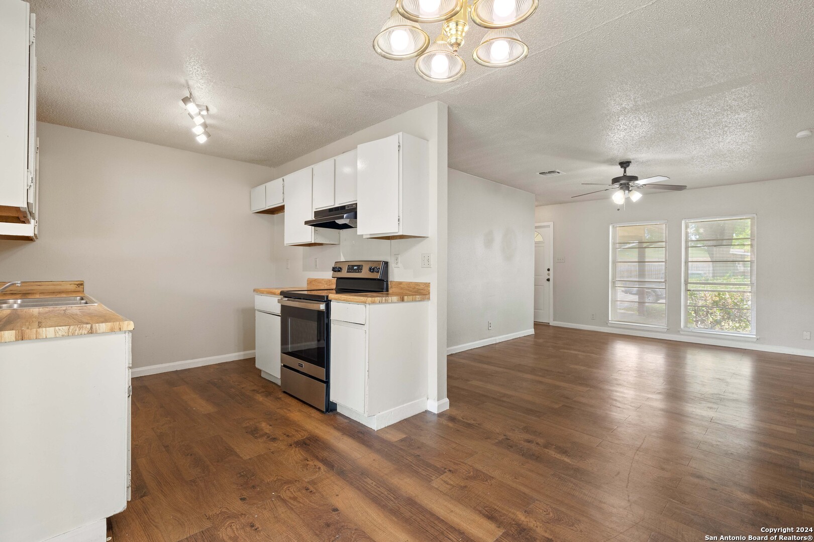 2426 French Sea Drive San Antonio TX 78219