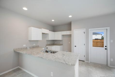 8619 Valentina Way San Antonio TX 78245