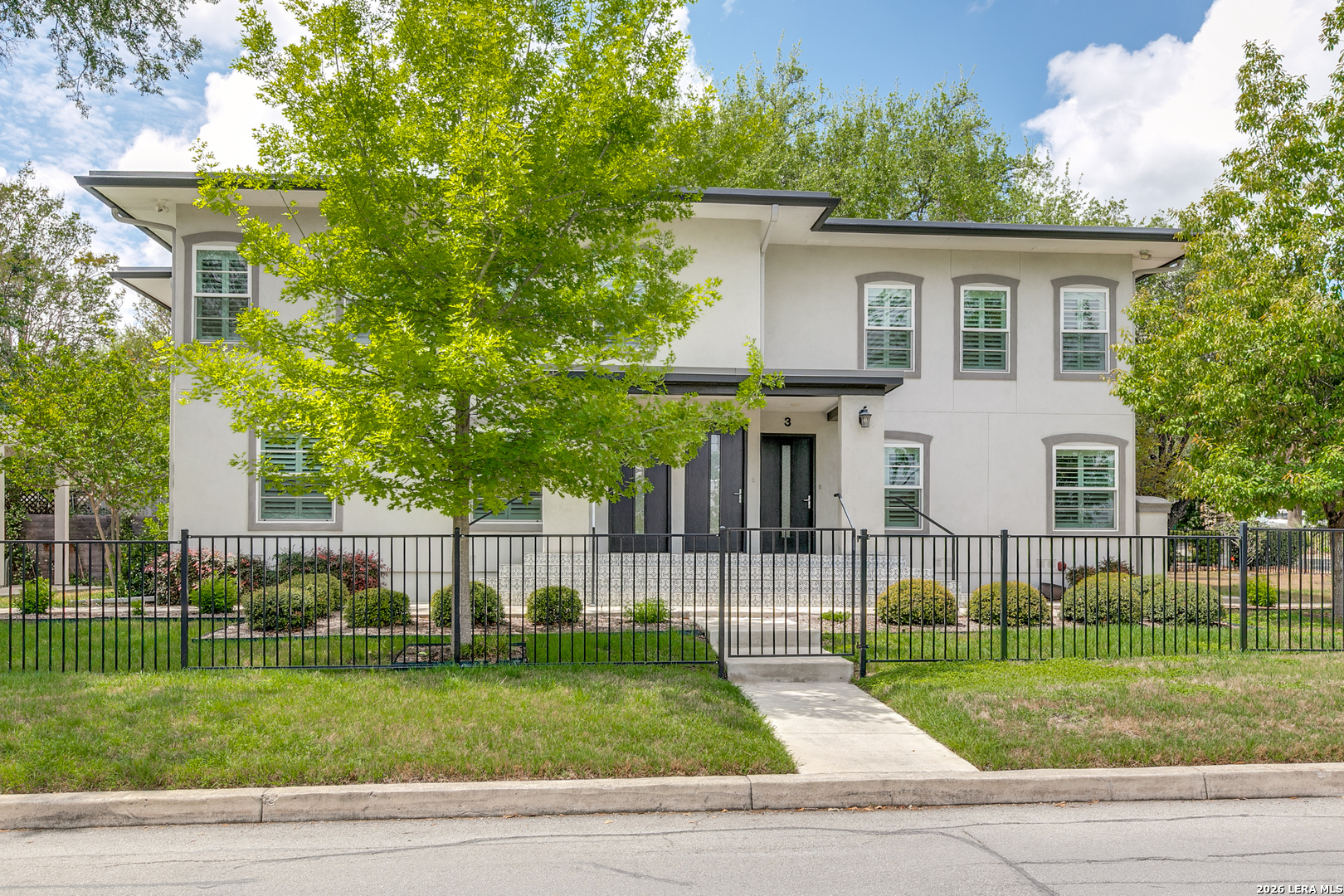 488 E Olmos Olmos Park TX 78212