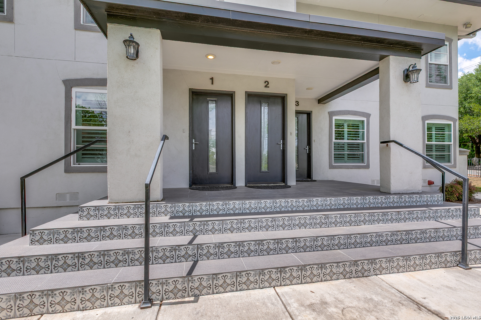 488 E Olmos Olmos Park TX 78212