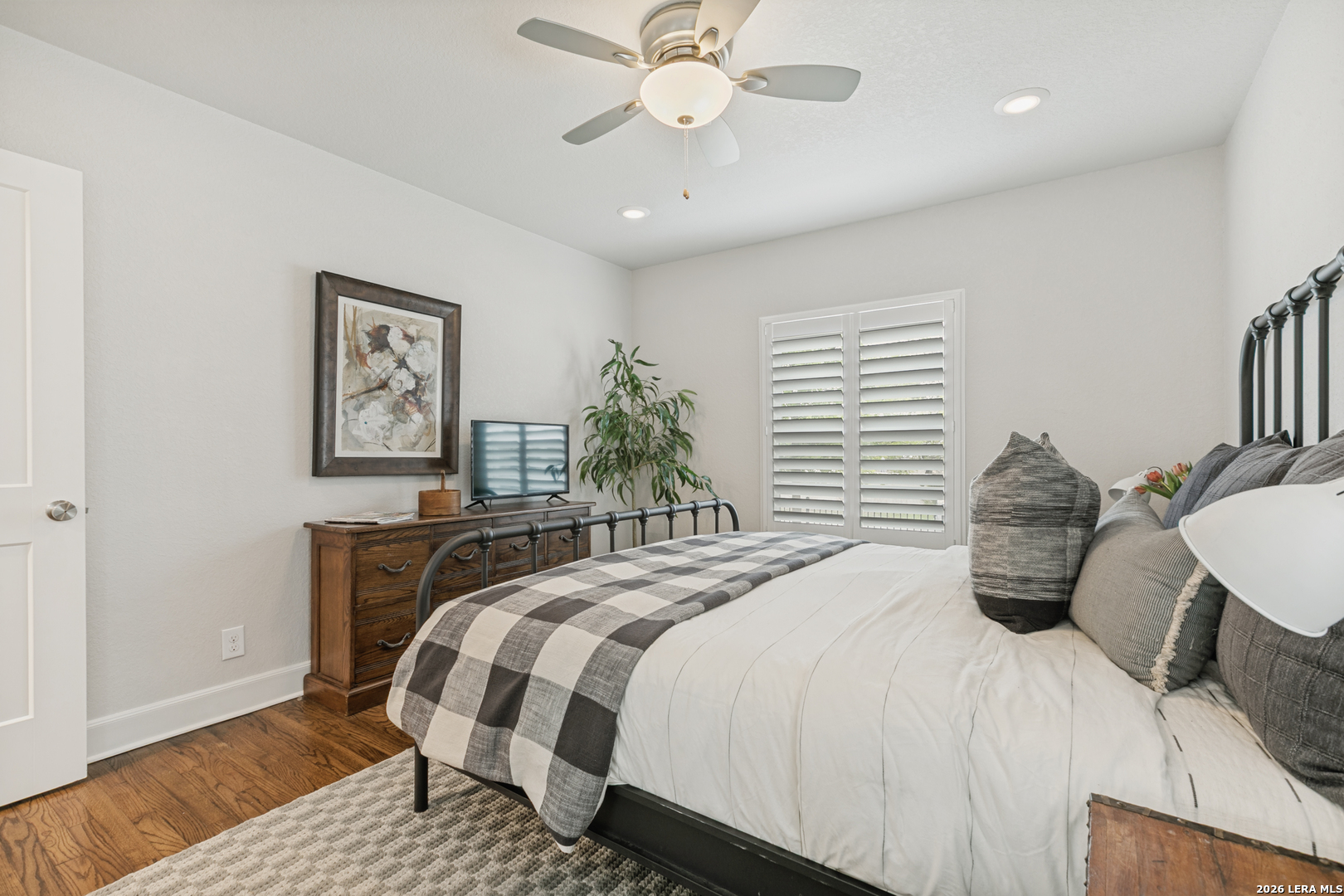 488 E Olmos Olmos Park TX 78212