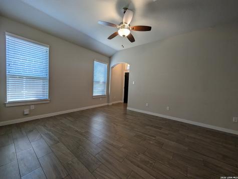 367 Creekside Curve New Braunfels TX 78130