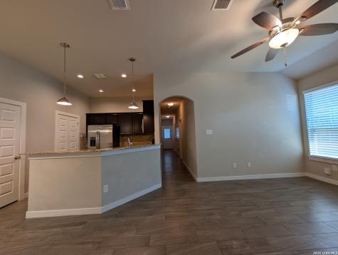 367 Creekside Curve New Braunfels TX 78130