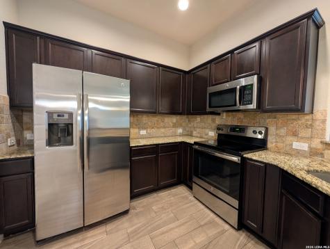 367 Creekside Curve New Braunfels TX 78130