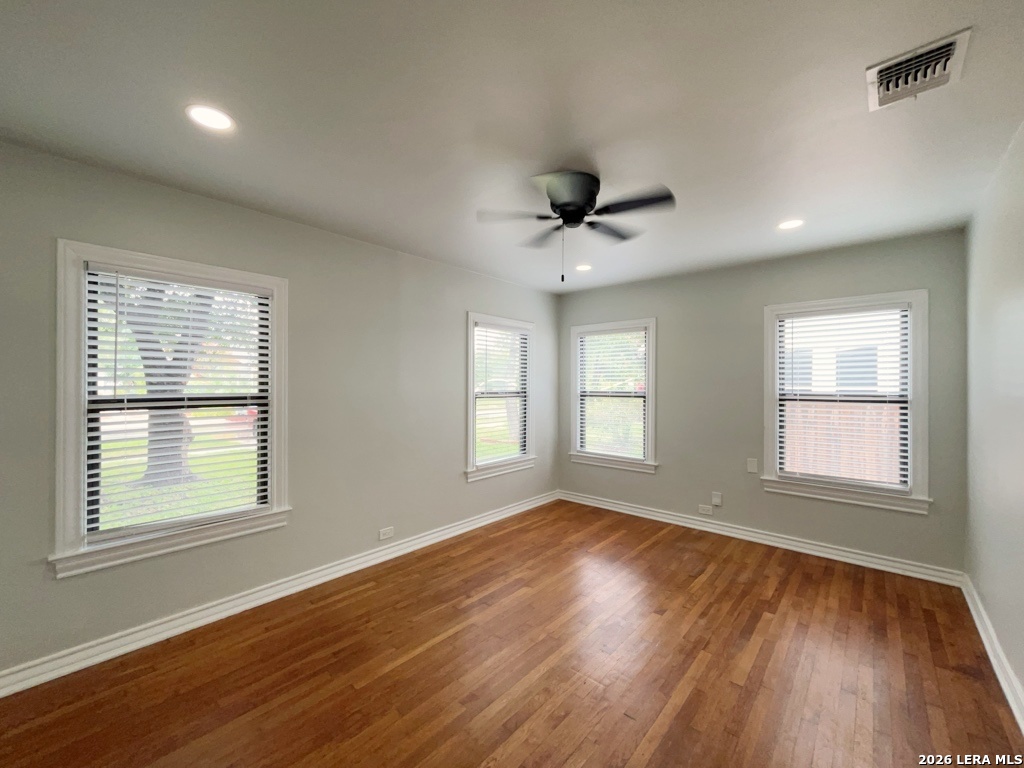1910 W Kings Highway San Antonio TX 78201