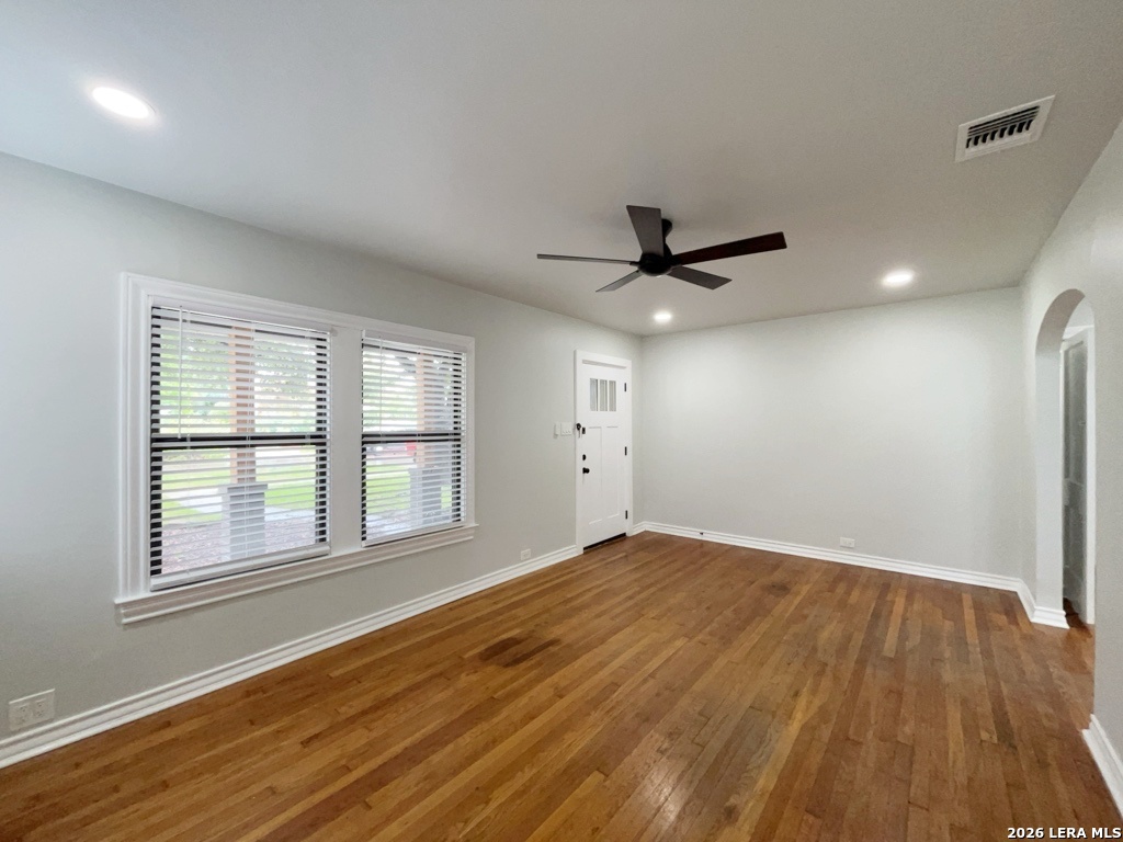1910 W Kings Highway San Antonio TX 78201