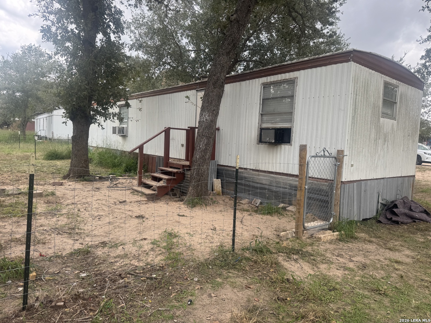 204 Pr Robin Hood Lane Poteet TX 78065